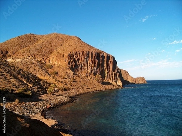 Obraz Acantilado con diyuncion columnar