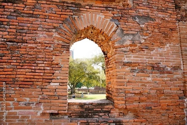 Fototapeta The Wat Mongkol Bophit is a Buddhist temple located in Ayutthaya, Thailand. This place also be one of ayutthaya historical park.