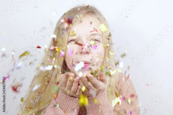 Obraz Kind mit Konfetti