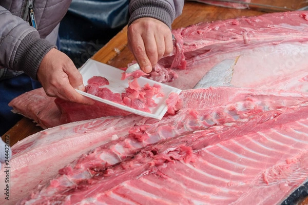 Fototapeta マグロの解体