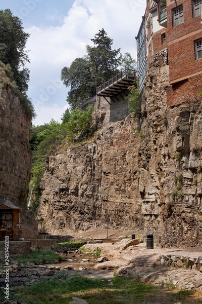 Obraz Ущелье в центре города Тбилиси. Грузия.