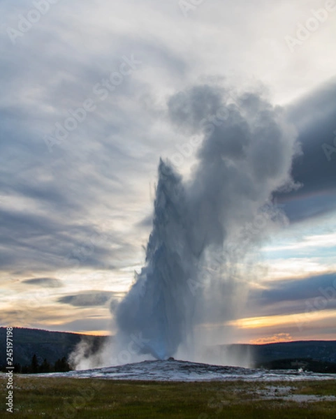 Obraz old faithful geyser