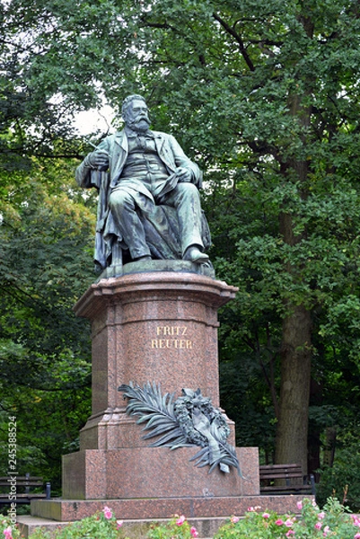 Obraz Fritz Reuter Denkmal in Neubrandenburg