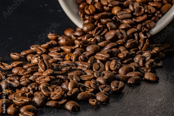 Obraz coffee beans and a cup