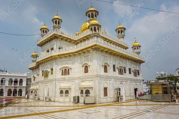 Fototapeta Sikh temple on the territory of the golden temple in Amritsar. India