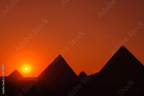 Obraz 夕暮れのピラミッド