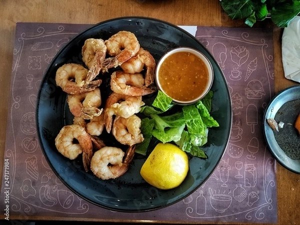 Obraz Krewetki podawane na talerzu