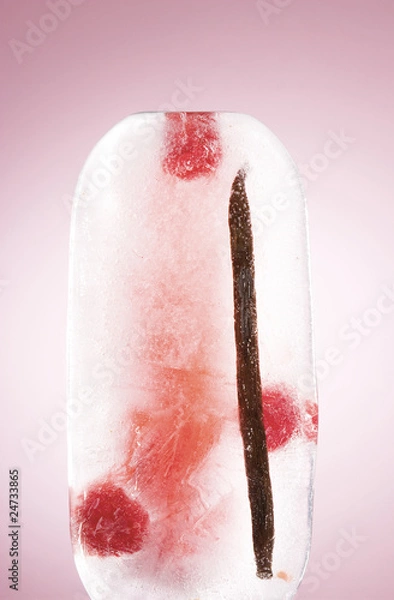 Obraz vanilleeis mit himbeeren