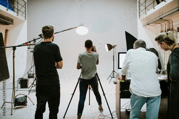 Obraz Załoga pracująca razem w studiu