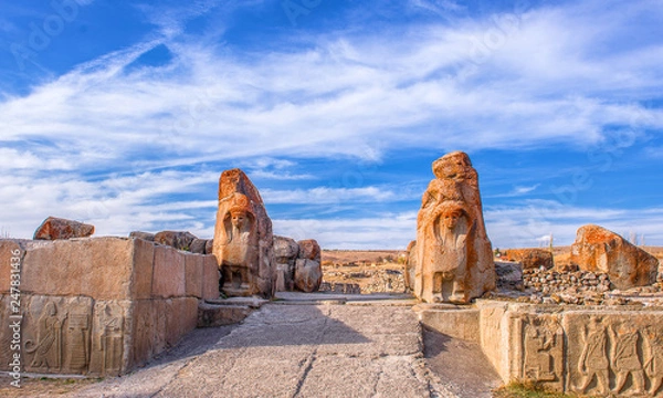 Fototapeta The Lion Gate in the south west of Hattusa at sun rise, also known as Hattusha, is an ancient city located near modern Bogazkale in the Corum Province of Turkey’s Black Sea Region.