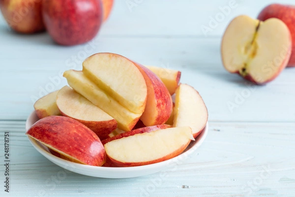 Fototapeta fresh red apples sliced bowl