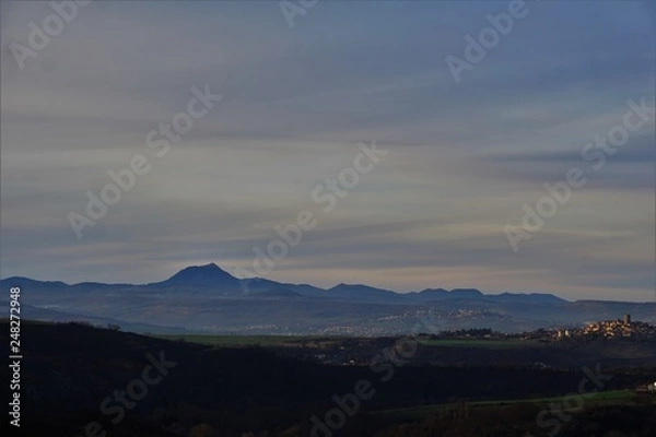 Fototapeta le long des puys