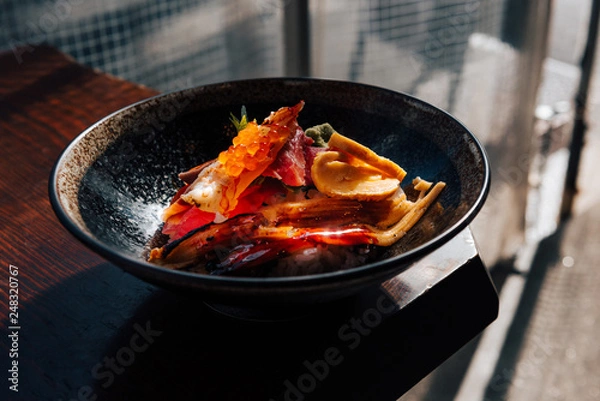 Obraz KAISENDON, Mix Sashimi in 1 bowl with Japanese Rices. Sashimi is fresh fish such as, Salmon, shrimp, Salmon eggs, Tuna, eel.