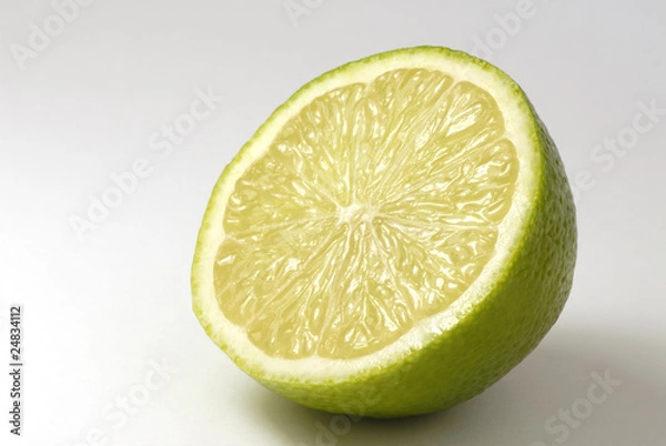 Obraz Limette (citrus aurantifolia), aufgeschnitten