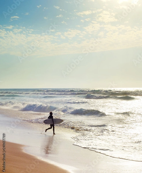 Fototapeta Surfer biegający do surfowania