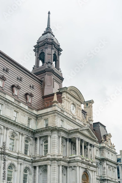Obraz Beautiful fall color with the Montreal City Hall