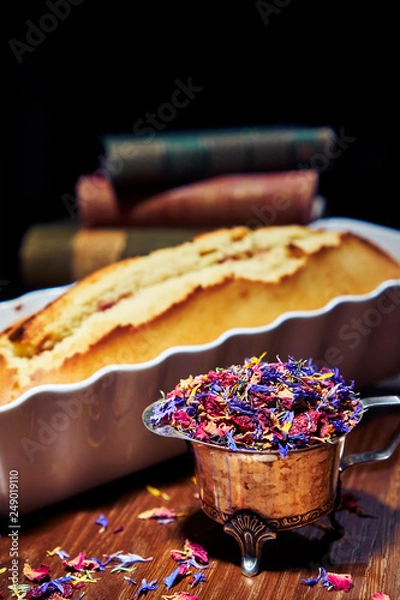 Obraz Dynamic Loaf Cake, sweet bakery