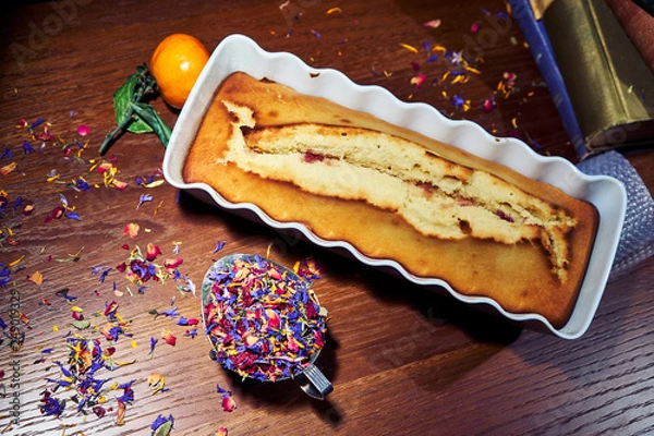 Obraz Dynamic Loaf Cake, sweet bakery