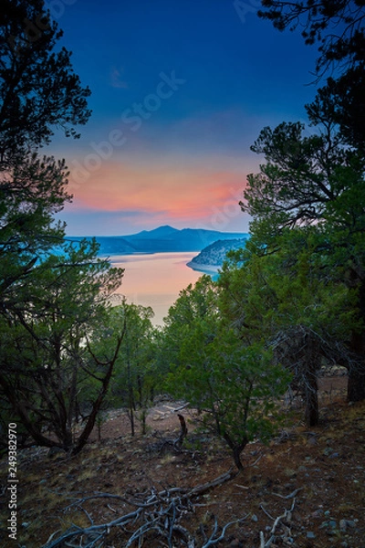 Fototapeta Dusk Over Ridgway Reservoir