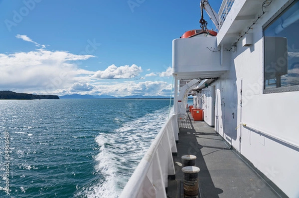 Fototapeta Ferry in Southeast Alaska
