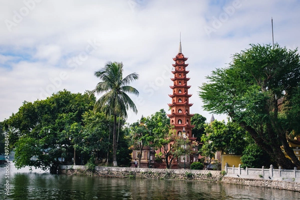 Obraz ベトナム・ハノイ・チャンクオック寺