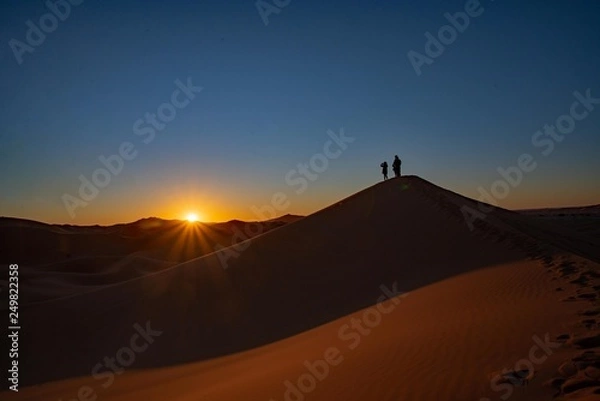 Fototapeta モロッコ・サハラ砂漠の日の出