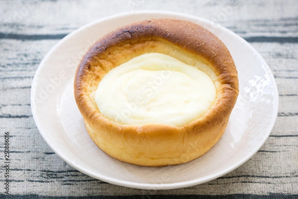 Fototapeta クリームチーズブリオッシュ
