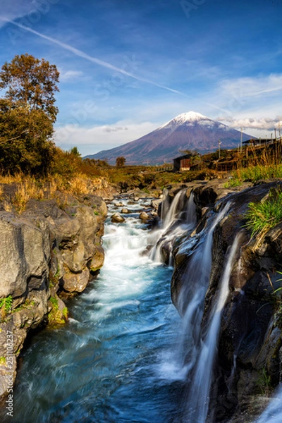 Obraz Mount Fuji, Fuji Mountain or Fujisan located on Honshu Island, is the highest mountain in Japan.