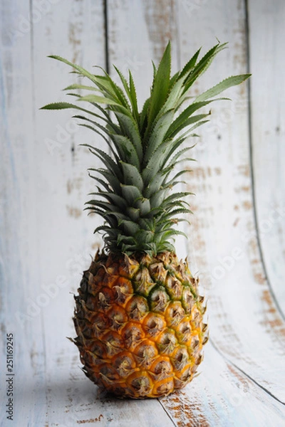 Obraz A nice pineapple on the board