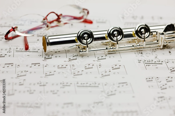 Fototapeta フルートと楽譜とメガネ