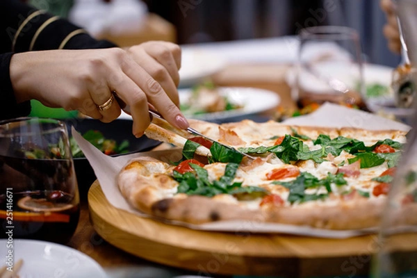 Obraz pizza in restaurant