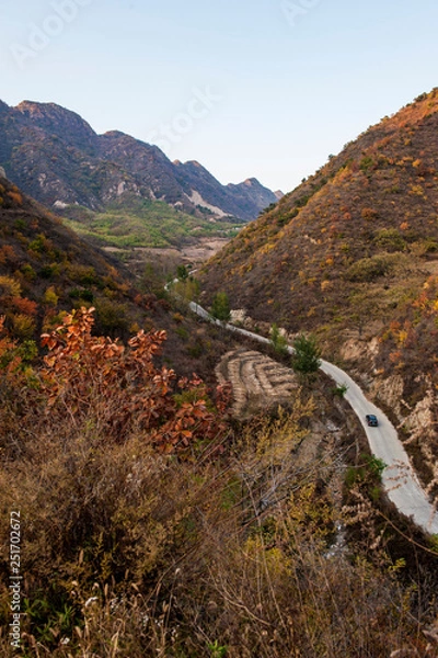 Fototapeta Qingshan pass the Great Wall and Castle Peak autumn scenery