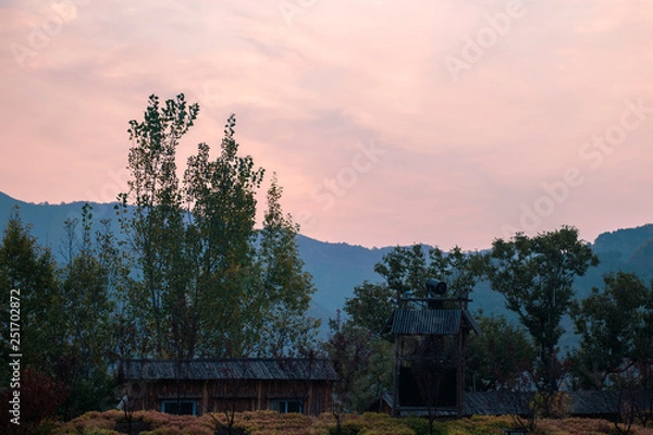 Fototapeta Qingshan pass the Great Wall and Castle Peak autumn scenery