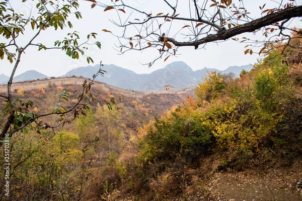 Fototapeta Qingshan pass the Great Wall and Castle Peak autumn scenery