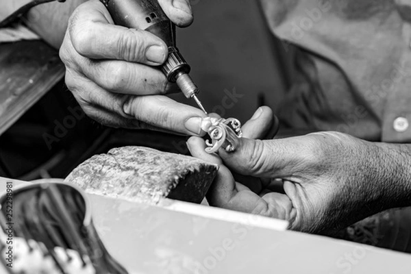 Obraz ręce technika biżuterii