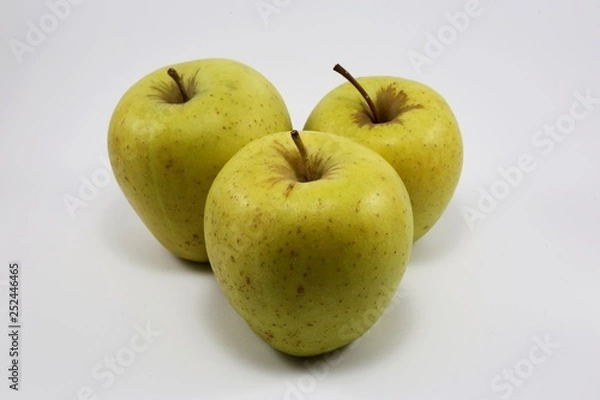 Obraz apples isolated on white background