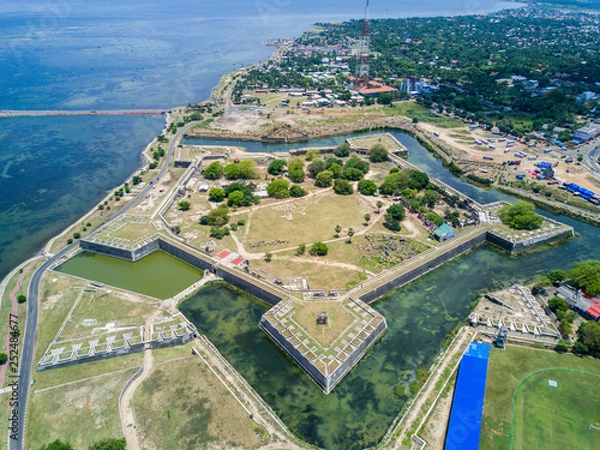 Fototapeta Jaffna Fort, built by the Portuguese near Karaiyur, Jaffna, Sri Lanka in 1618 under Phillippe de Oliveira following the Portuguese invasion of Jaffna. Fortress of Our Lady of Miracles of Jafanapatao.