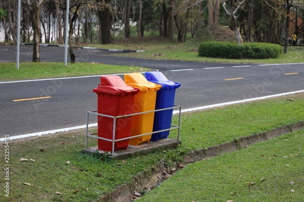 Fototapeta trash can in the park