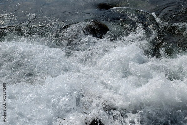 Fototapeta waves and splashes by the sea