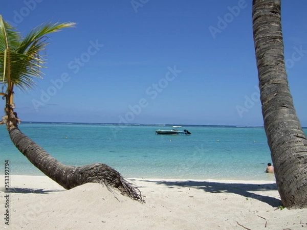 Obraz Troischer Strand mit Boot