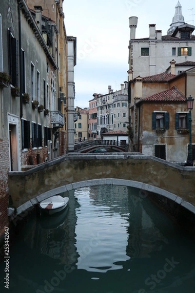 Obraz small canal in venice