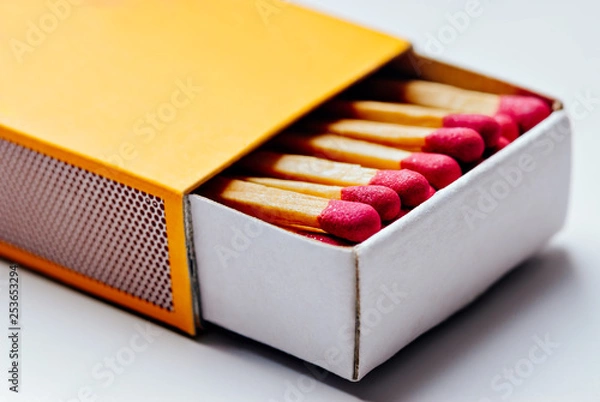 Obraz Open yellow matchbox. Matches, object