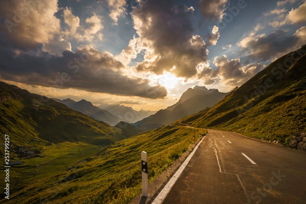 Obraz road into the mountains