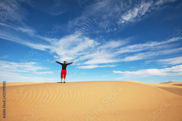 Fototapeta Hike in desert