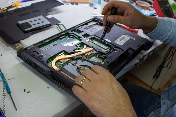 Fototapeta laptop computer chip repair