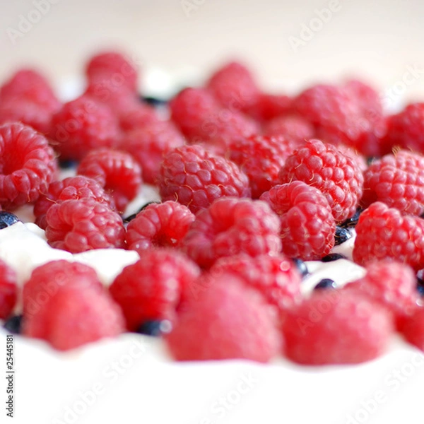 Fototapeta Raspberry cake.