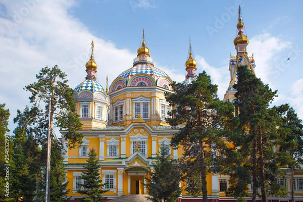 Fototapeta The Ascension Cathedral in Almaty, Kazakhstan. Is a Russian Orthodox cathedral. Completed in 1907, the cathedral is made out of wood but without nails and second tallest wooden building in the world.