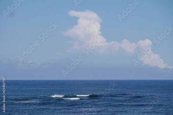 Fototapeta 青い海と雲