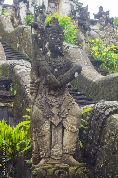 Obraz Sculpture in Pura Lempuyang Luhur in Bali, Indonesia