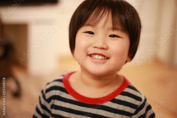 Fototapeta 笑顔の男の子